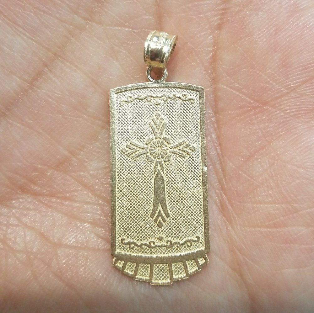 Solid Real 14k Yellow Gold good luck Pendant - Picture 5 of 6